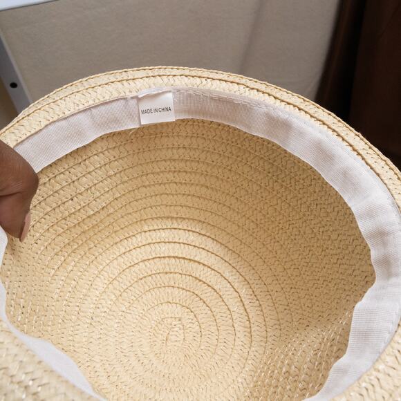 Vintage Womens Straw Fedora w/ Black Band - Picture 5 of 7